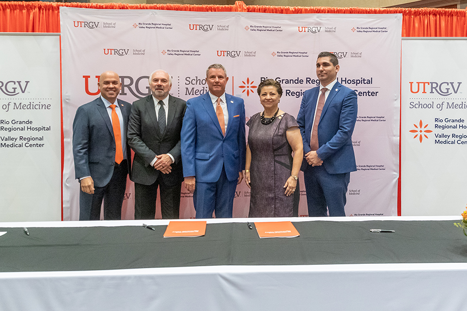 The University of Texas Rio Grande Valley and the HCA Healthcare Gulf Coast Division have announced an agreement to bring 30 resident physicians to Brownsville and McAllen by summer 2024, with plans to seat 150 total resident physician positions by 2029