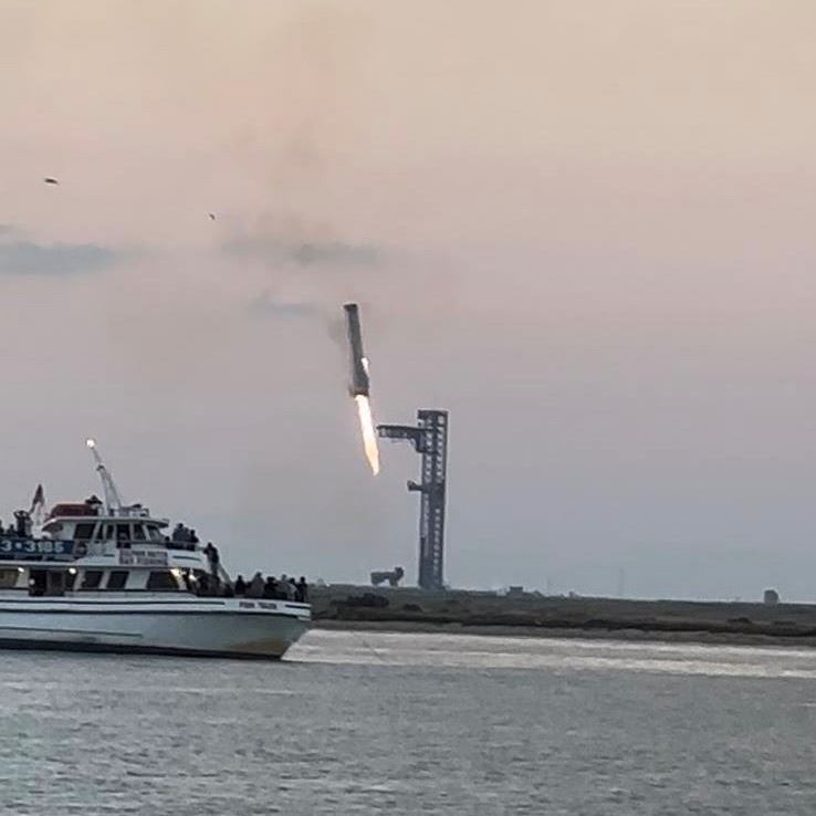 Starship Launch Tower Successfully Catches Booster