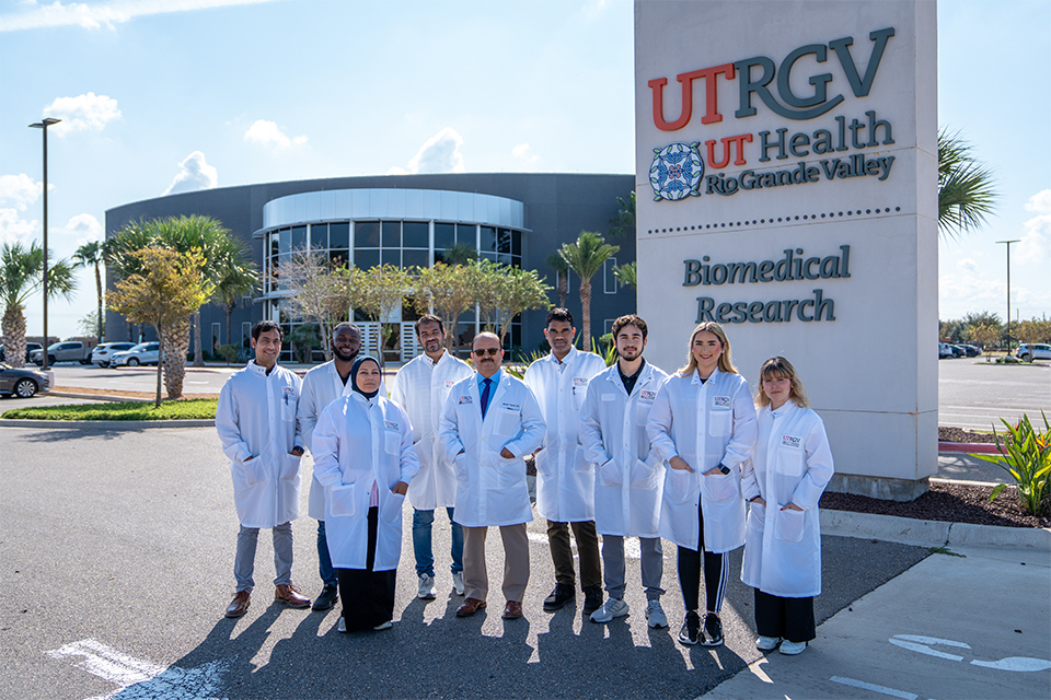 UTRGV School of Medicine team reveal breakthrough in cancer cell survival