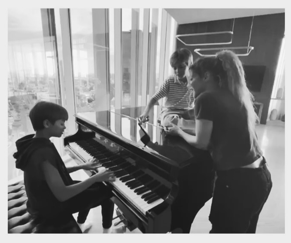 Shakira’s Sons make their musical debut