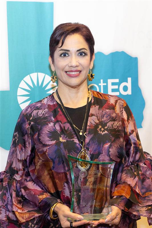 Port Isabel ECHS College and Career Advisor Named 2025 “rootEd Texas Advisor of the Year” for Outstanding Support of Rural Students