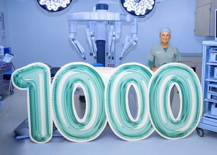 Dr. Lyuba Levine celebrates 1000th robotic-assisted surgical procedure milestone
